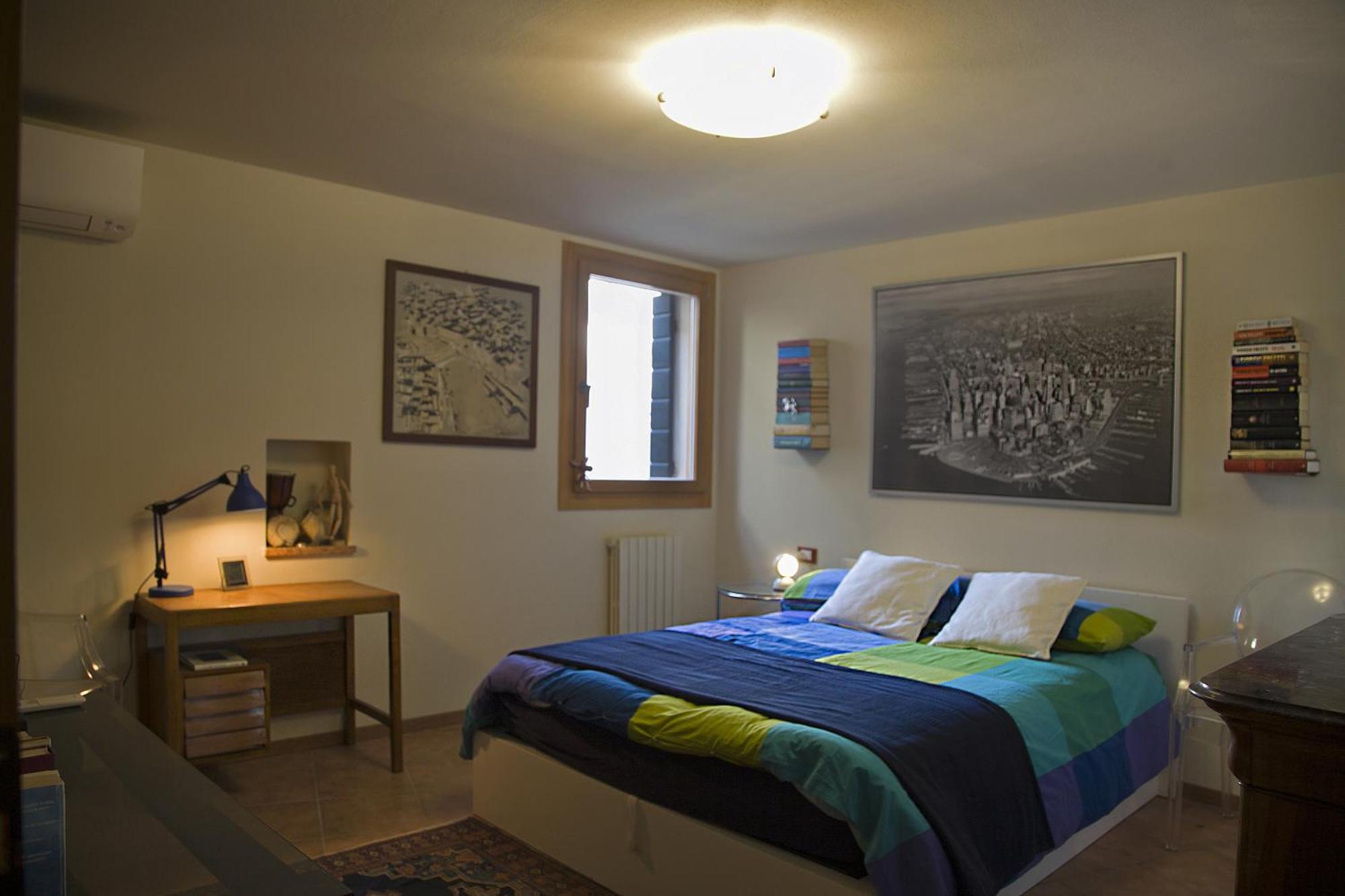 Real Venetian Apartment, 300 M From Rialto Bridge, 100 Sqm Venecia